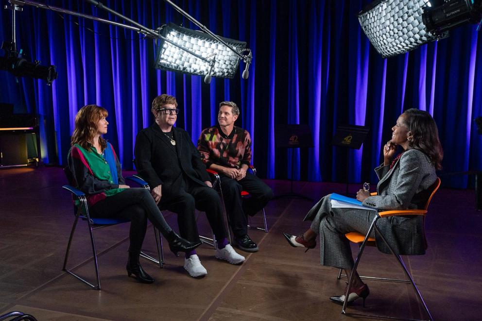 PHOTO: John, Katie Brayben, Jake Shears and ABC News’ Deborah Roberts appear in this photo.