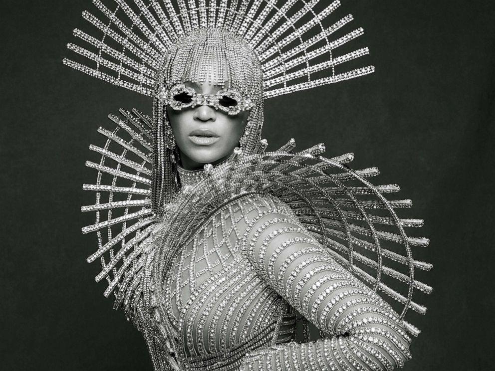 PHOTO: Beyoncé is the star of Vogue's France's April cover, and she's wearing a head-turning "Renaissance Couture" - themed look.