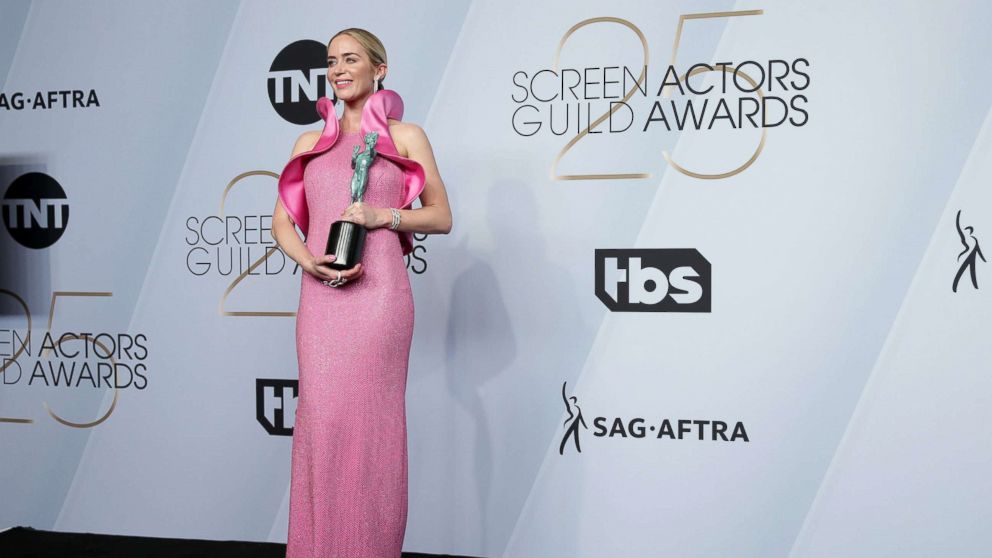 VIDEO: Backstage with the stars at the SAG Awards