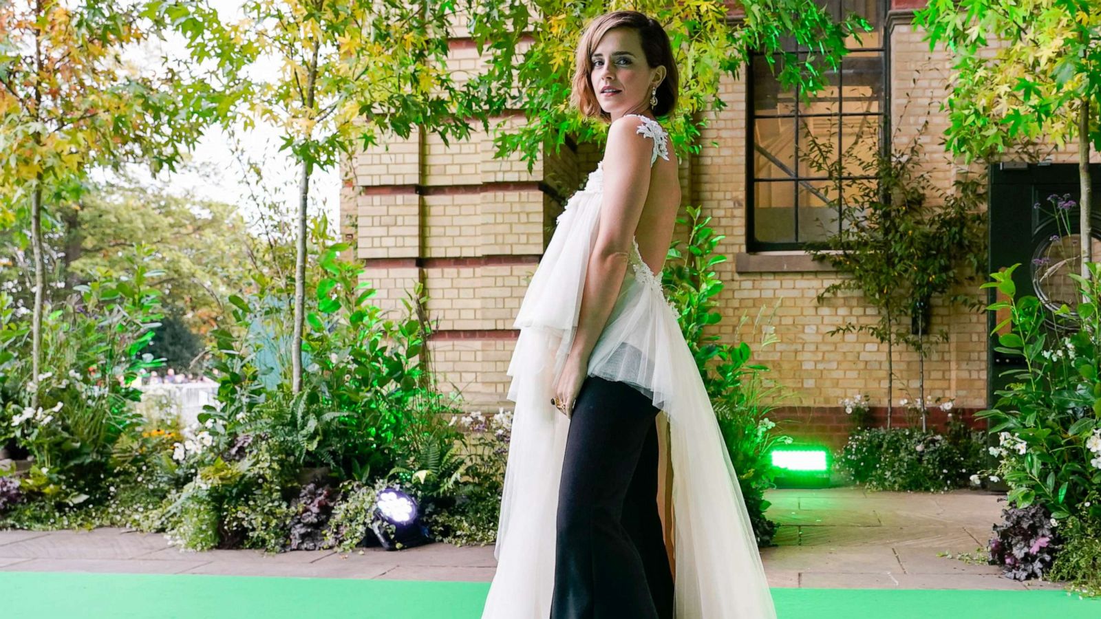 Emma Watson rocks recycled wedding dresses for red carpet appearance - Good  Morning America