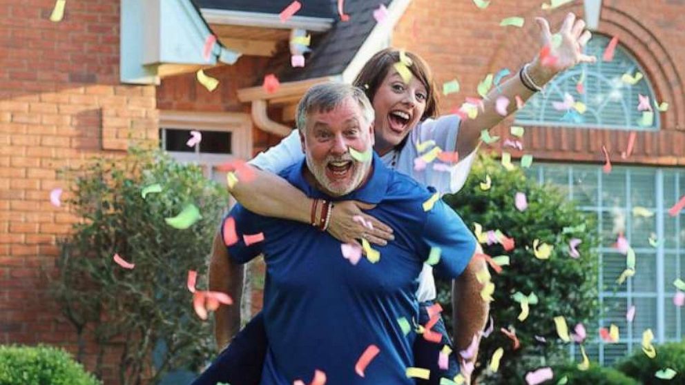 PHOTO: Amy and Randy English pose at their home in Pontotoc, Miss., after their daughter, Haley, Jones, 21, moved out.