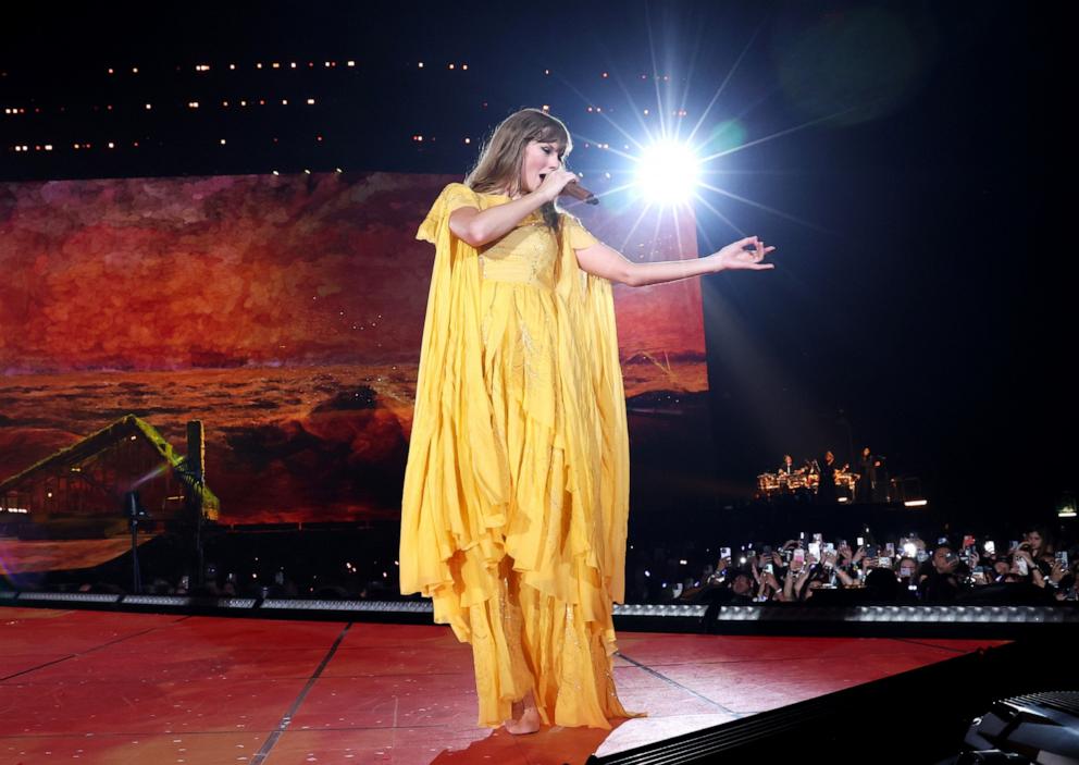 PHOTO: Taylor Swift performs onstage during "Taylor Swift | The Eras Tour" at La Defense on May 09, 2024 in Paris.