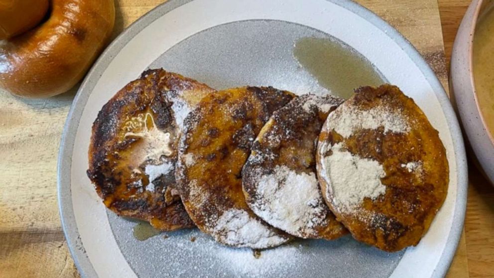 PHOTO: Chef Eric Adjepong made a spiced pumpkin French toast out of a bagel.