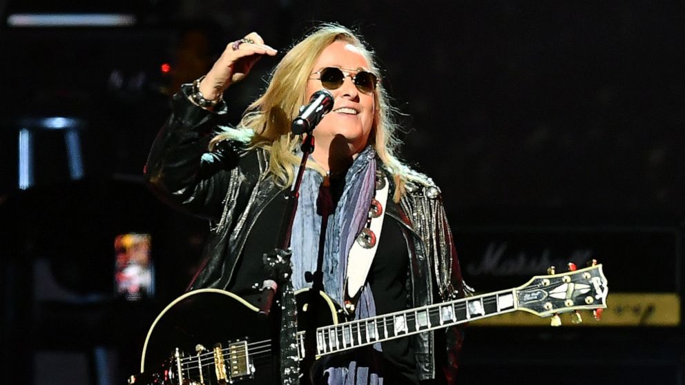 VIDEO: Melissa Etheridge opens up about son’s death and what she’s doing to honor him
