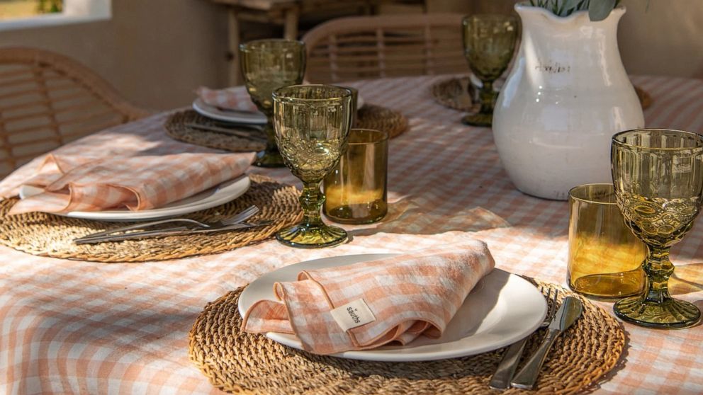 Etsy SAUTHS Napkins in Gingham design