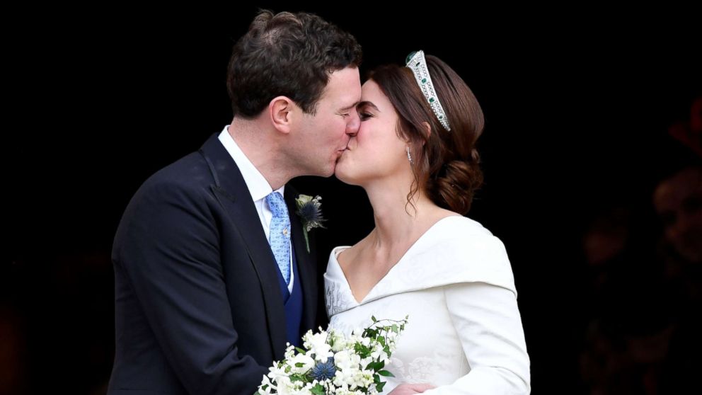 PHOTO: Princess Eugenie and Jack Brooksbank kiss after their wedding at St George's Chapel in Windsor Castle, in Britain, Oct. 12, 2018.
