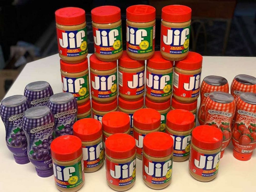PHOTO: Eva Chapman, a Florida student entering first grade, has collected over 1,000 jars of peanut butter and jelly, and had 200 jars left over for her school's food pantry.