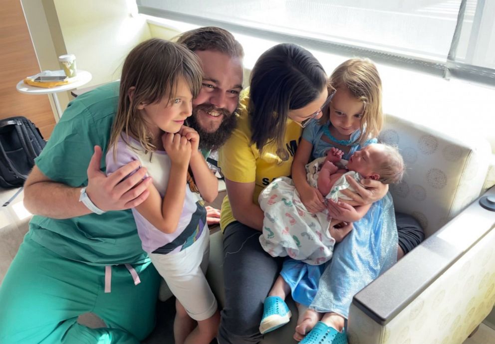 PHOTO: Tessa Rider and Matthew Jones with their three children, including baby Toby.
