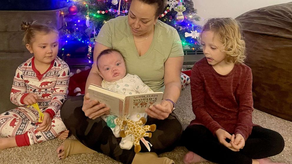 PHOTO: Autumn Carver is celebrating Christmas at home with her three children after a 100-day hospitalization due to COVID-19.