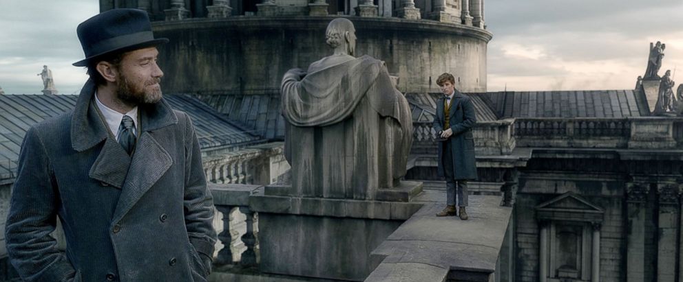 PHOTO: A scene from "Fantastic Beasts: The Crimes of Grindelwald."