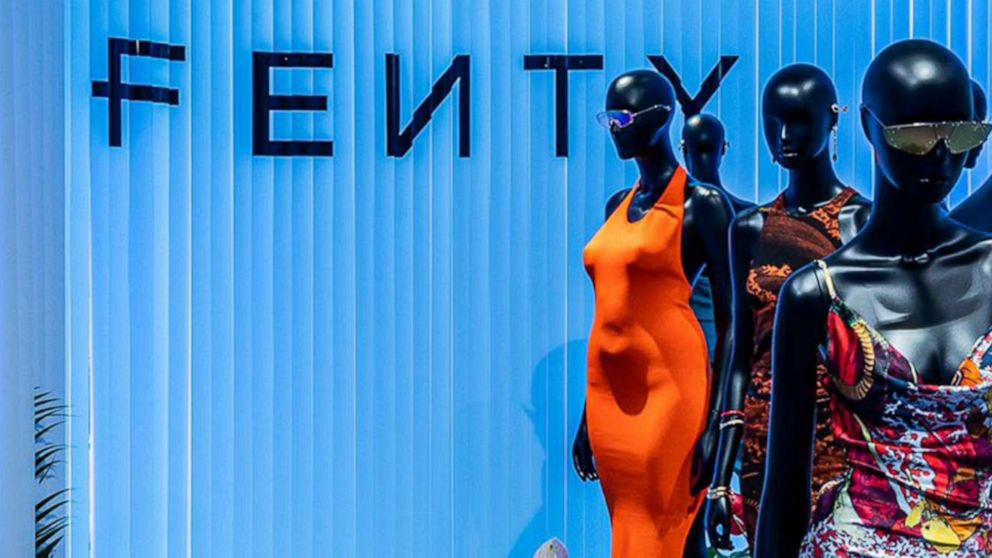 VIDEO: Rihanna uses curvy mannequins for her Fenty pop-up shop in NYC