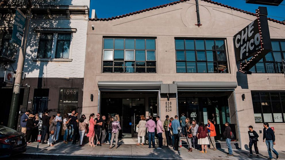 PHOTO: People are lined up outside the Italian-themed Che Fico in San Francisco, 	Aug. 11, 2018.