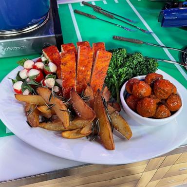 PHOTO: Chef Mario Carbone drops by to show how to make his fondue and delicious sides just in time for the big game.