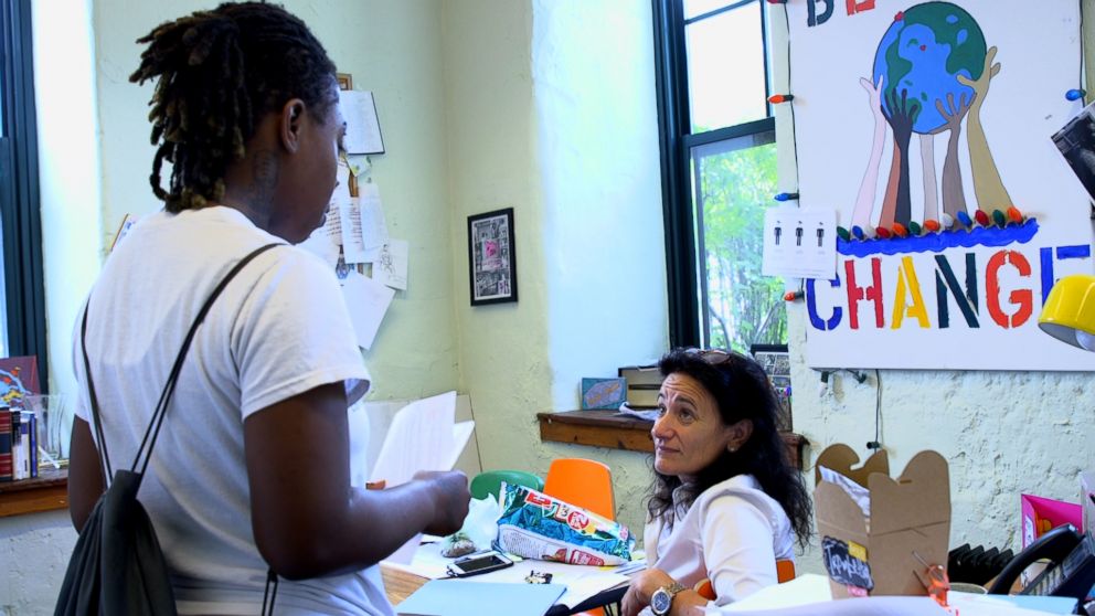 PHOTO: I-Sha-Le Watson speaks with Roberta Trombetta at C.B. Community School in Philadelphia.