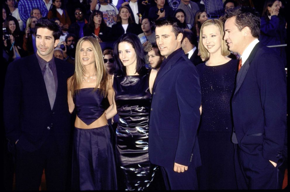 PHOTO: Cast of television series Friends: (L-R) David Schwimmer, Jennifer Aniston, Courteney Cox, Matt LeBlanc, Lisa Kudrow and Matthew Perry at Screen Actor's Guild Awards.  