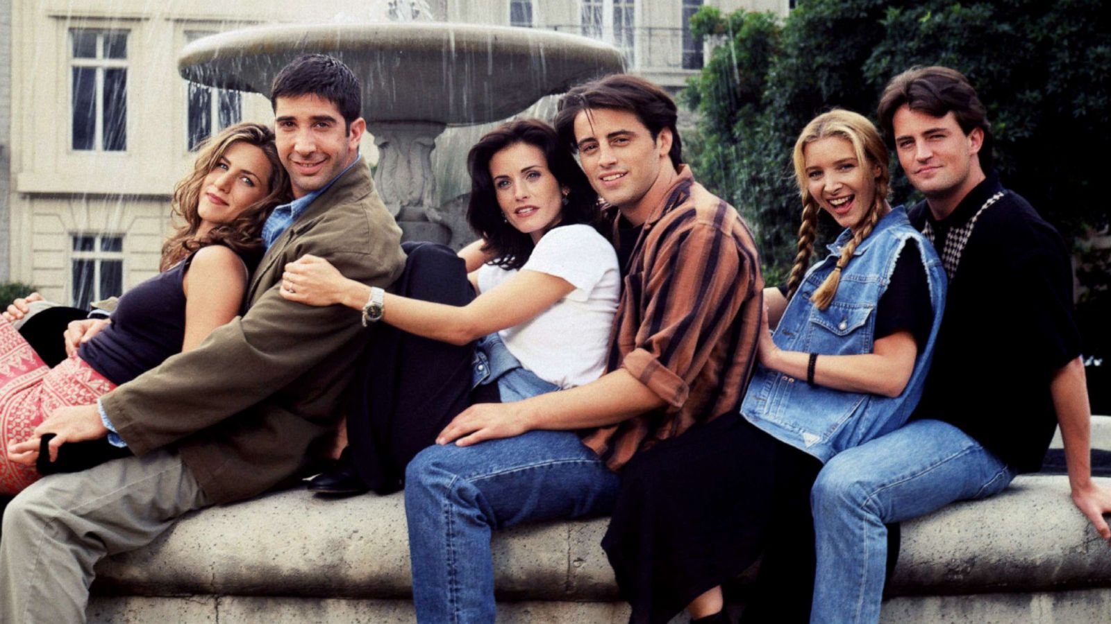 PHOTO: The cast of "Friends."