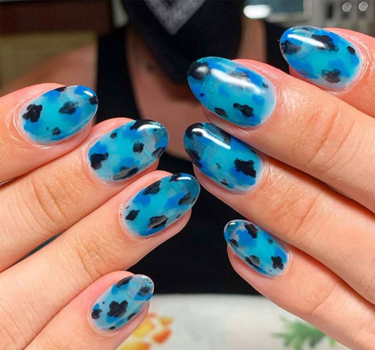 PHOTO: Frog print nail art is a great summer trend to try.