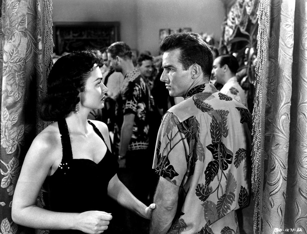 PHOTO: Donna Reed and Montgomery Clift appear in a scene from the 1953 movie "From Here to Eternity."