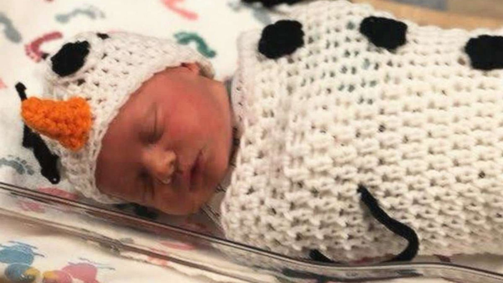 PHOTO: Babies dressed up as Frozen characters at the maternity ward at St. Luke's in Kansas City, Miss., in November 2019.