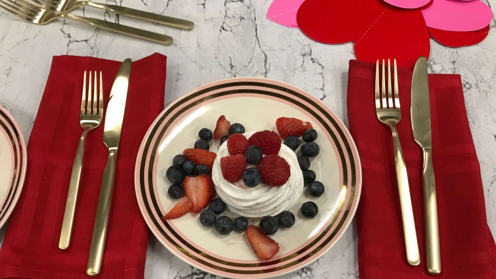 PHOTO: Chef Jamika Pessoa made Pavlova with mixed berries for Galentine's Day on "GMA."