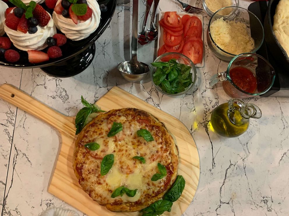 PHOTO: Chef Jamika Pessoa made a Margherita skillet pizza for Galentine's Day on "GMA."