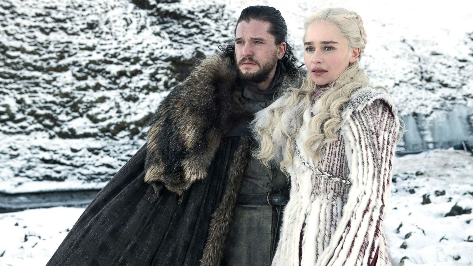 PHOTO: Kit Harington and Emilia Clarke appear on "Game of Thrones."