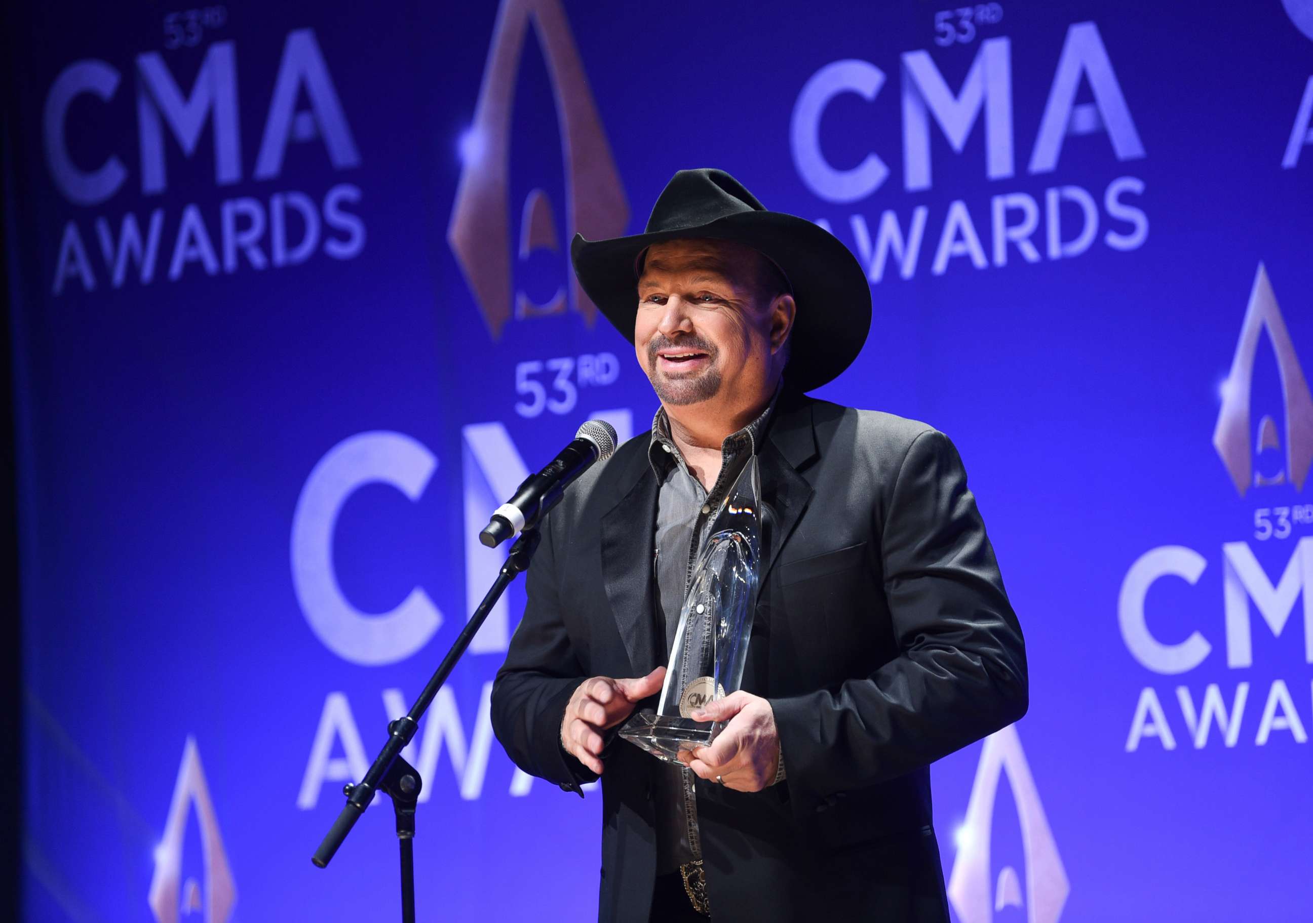 PHOTO: Garth Brooks speaks in the press room after winning the entertainer of the year award at the 53rd annual CMA Awards at Bridgestone Arena, Nov. 13, 2019, in Nashville, Tenn.