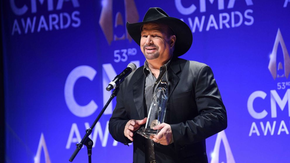 PHOTO: Garth Brooks speaks in the press room after winning the entertainer of the year award at the 53rd annual CMA Awards at Bridgestone Arena, Nov. 13, 2019, in Nashville, Tenn.