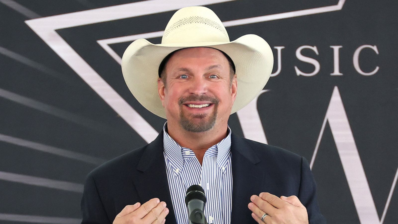 PHOTO: Garth Brooks attends the 2022 Music City Walk of Fame Induction Ceremony at Music City Walk of Fame Park on Oct. 10, 2022 in Nashville, Tenn.