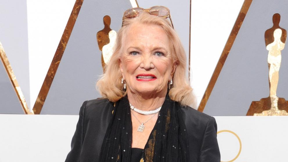 PHOTO: In this Feb. 28, 2016 file photo, Gena Rowlands arrives at the 88th Annual Academy Awards at Hollywood & Highland Center in Hollywood, Calif.