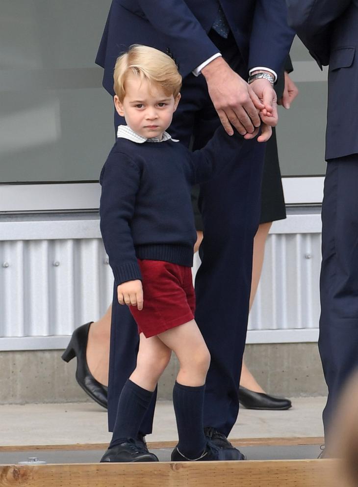PHOTO: Prince George departs Victoria after the Royal Tour of Canada at Victoria Inner Harbour, Oct. 1, 2016, in Victoria, Canada. 