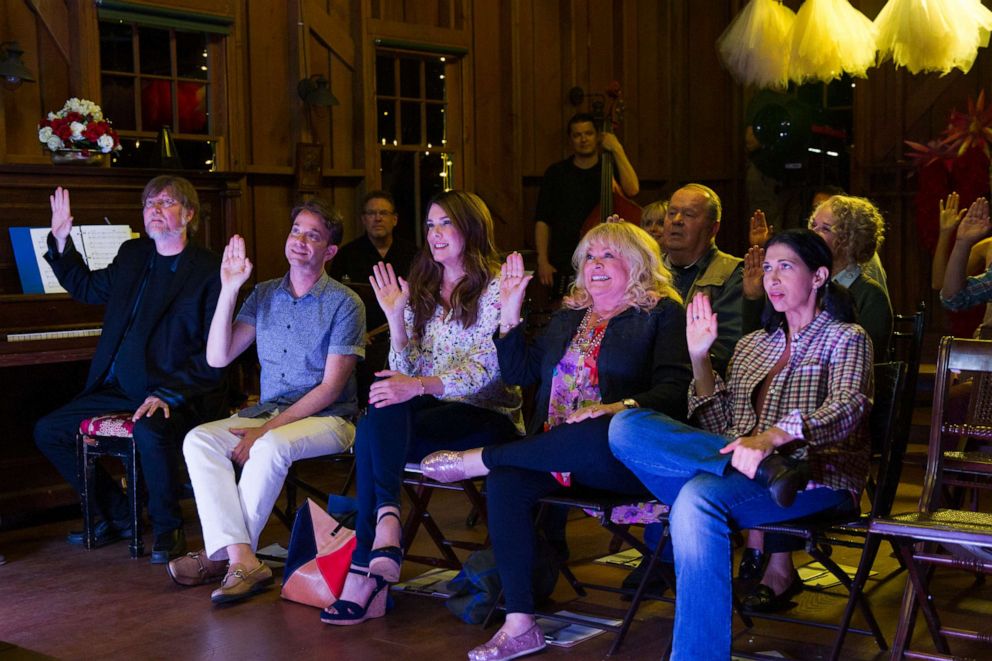 PHOTO: Lauren Graham, Sally Struthers, Rose Abdoo on "Gilmore Girls: A Year in the Life."