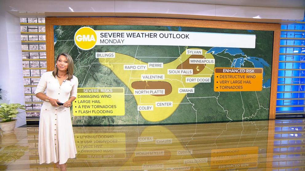 PHOTO: ABC News Chief Meteorologist Ginger Zee reports on the weather forecast from the new “GMA” studio in Hudson