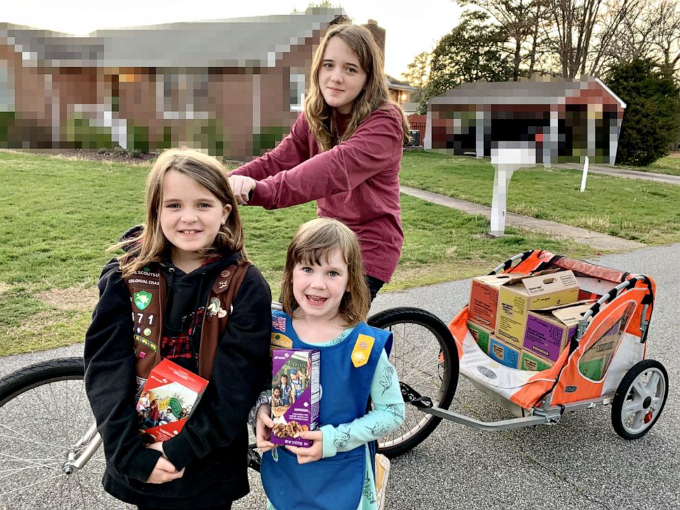 PHOTO: Virginia Beach-based girl scouts create a virtual cookie booth to donate cookies to local hospitals.