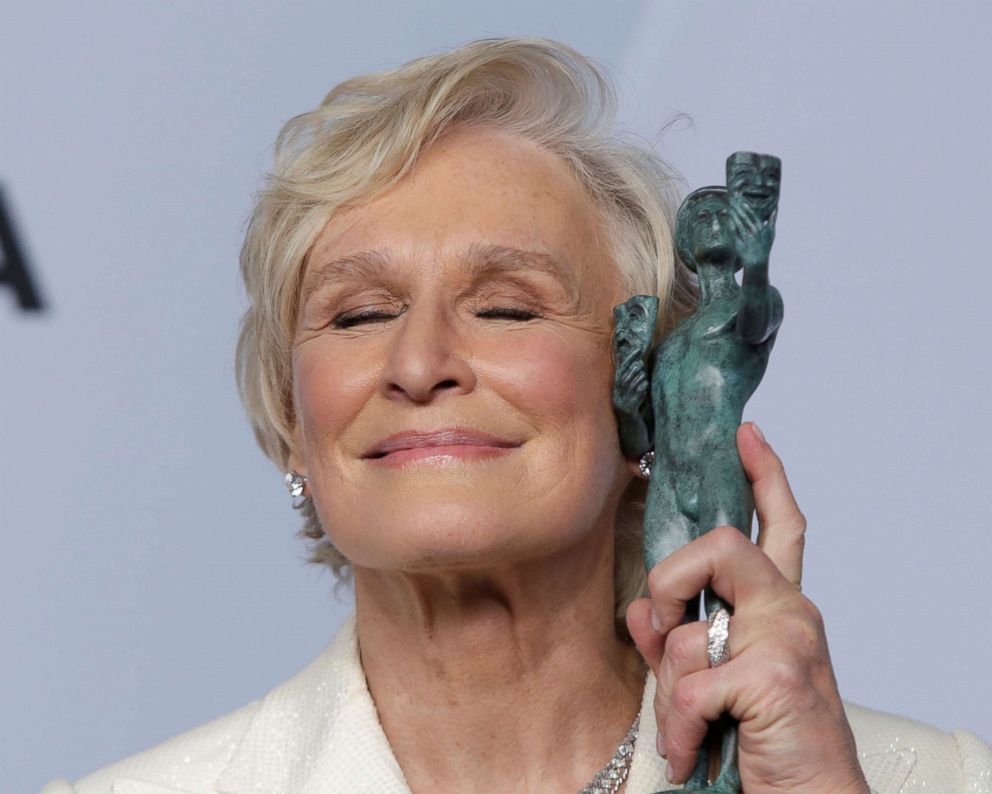 PHOTO: Glenn Close poses backstage with her Outstanding Performance by a Female Actor in a Leading Role award for "The Wife," Jan. 27, 2019 in Los Angeles.