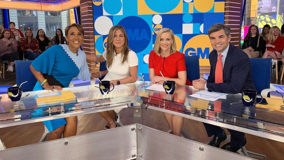PHOTO: Jennifer Aniston and Reese Witherspoon appear on ABC's "Good Morning America" with Robin Roberts and George Stephanopoulos, Oct. 28, 2019