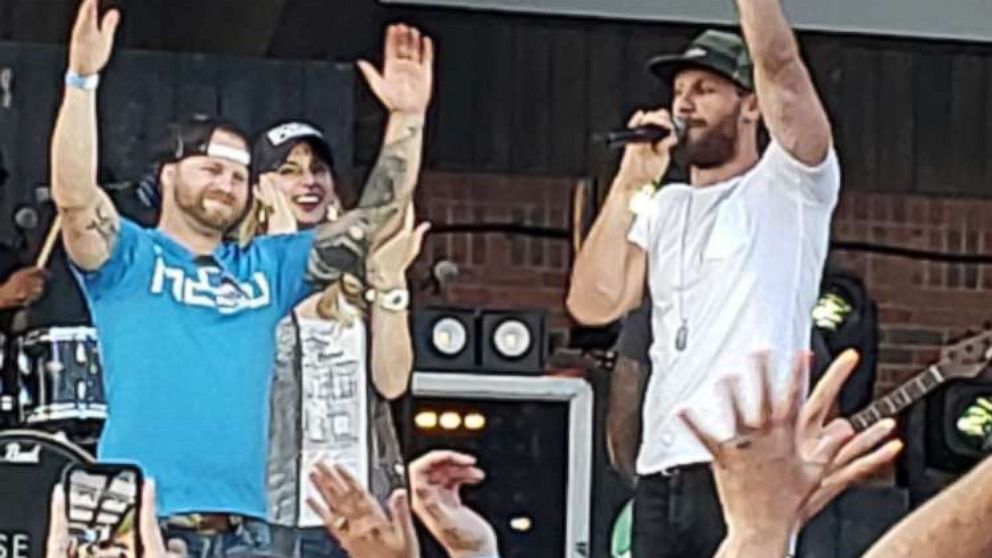 PHOTO: chase rice Matthew Peaphon Samantha Engelhardt proposal