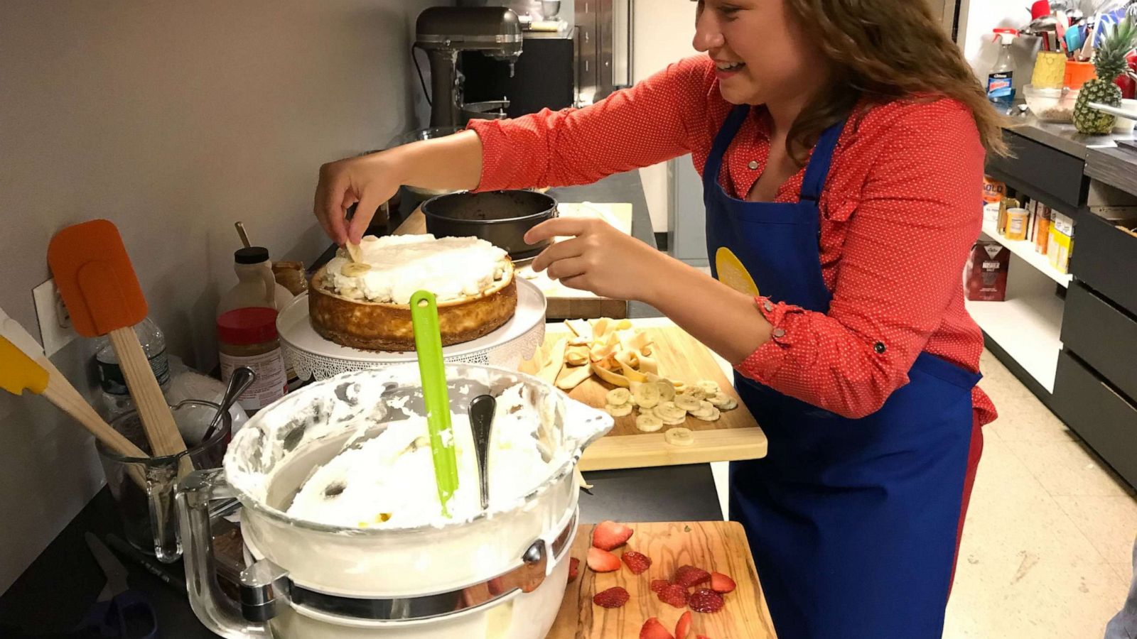 PHOTO: Anamarie Morales started a cheesecake business to pay for college.