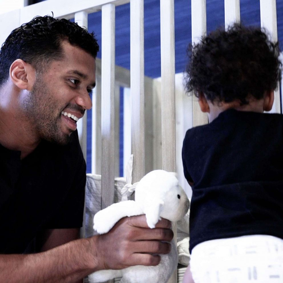 Russell Wilson shares sweet family photo with wife Ciara, their kids - Good  Morning America