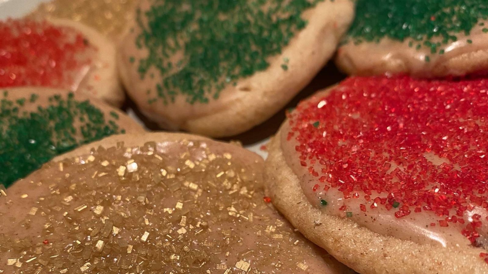 PHOTO: Chef David Rose’s cinnamon eggnog heath crunch cookies.