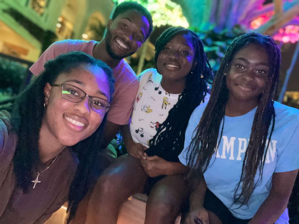 PHOTO: Jenny Burrows, far left, and Tre Burrows are caring for their younger sisters, Zoey and Sierra, following their mom's death due to COVID-19.