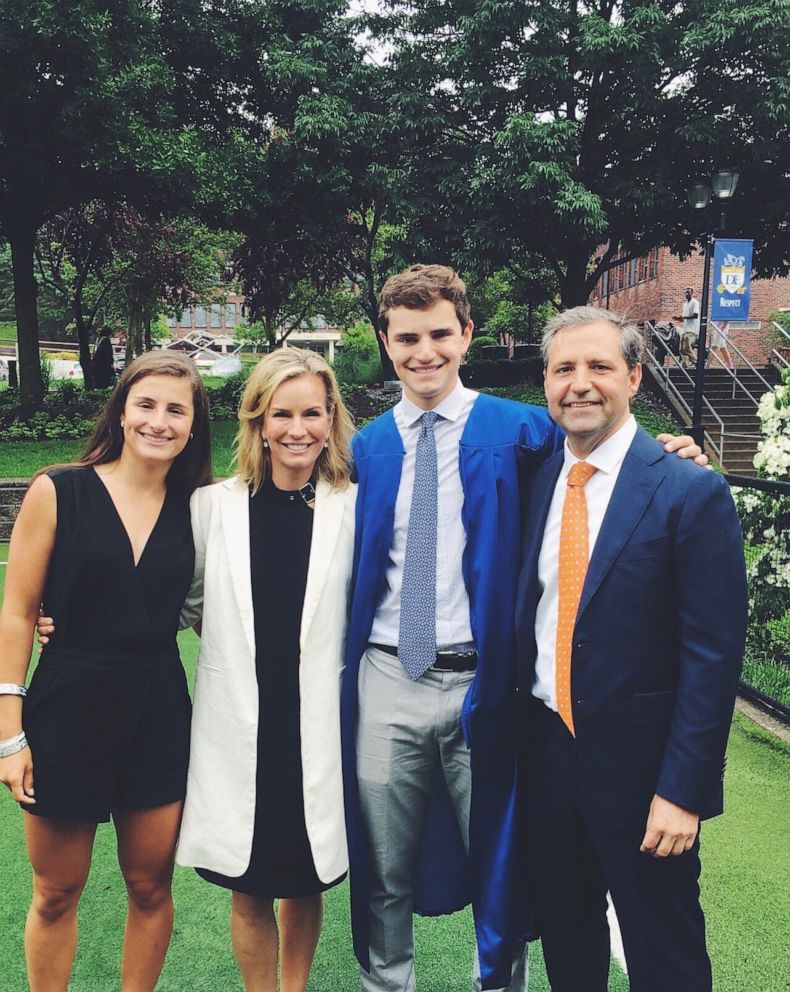 PHOTO: Jennifer Ashton family