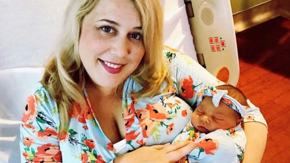 PHOTO: Erika Richter, of Portland, Oregon, holds her newborn daughter Emma in 2018.