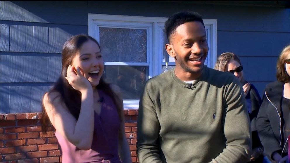 PHOTO: Madison Ricci, 19, and Jaelin Highsmith, 22, meet for the first time on "GMA."