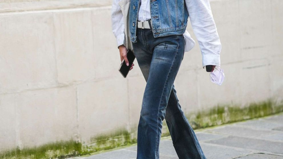 VIDEO: See the best denim jeans trends for 2022