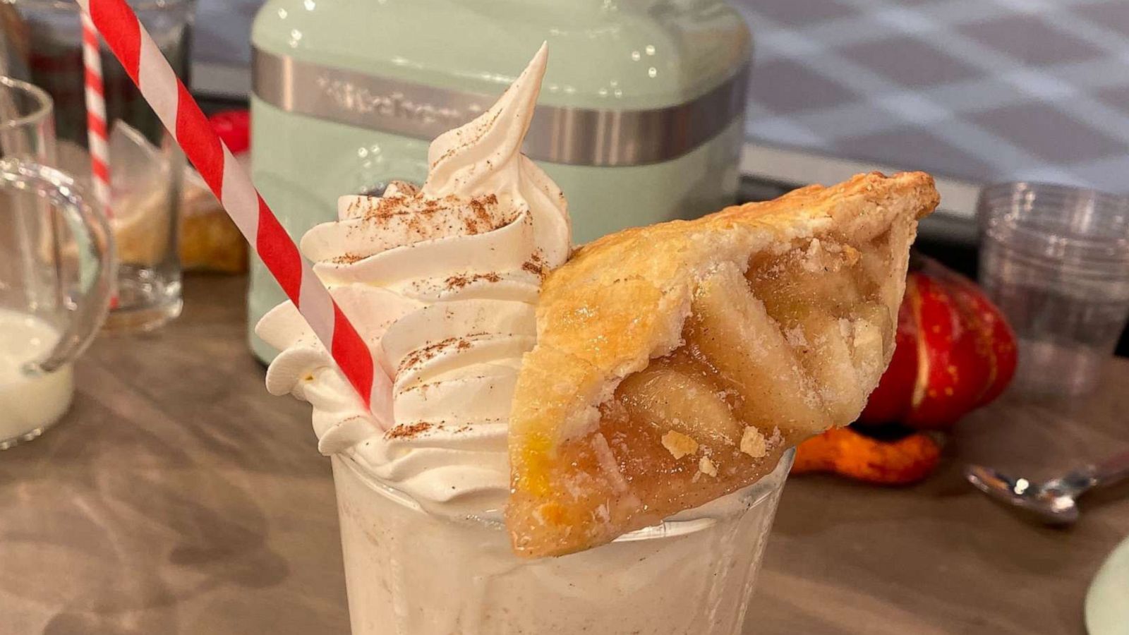 PHOTO: Leftover Apple Pie Milkshake