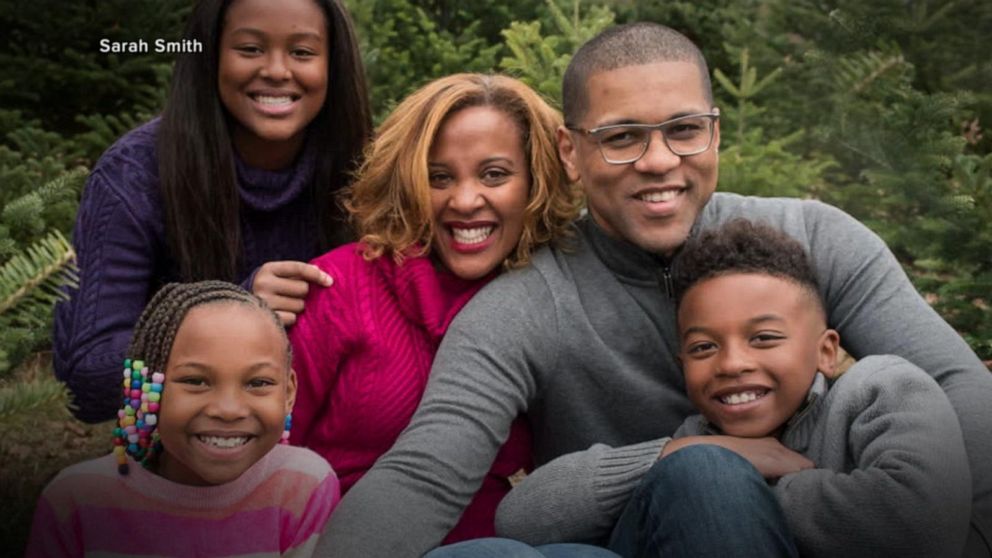 PHOTO: Sarah Smith, of Connecticut, poses with her husband and three children.