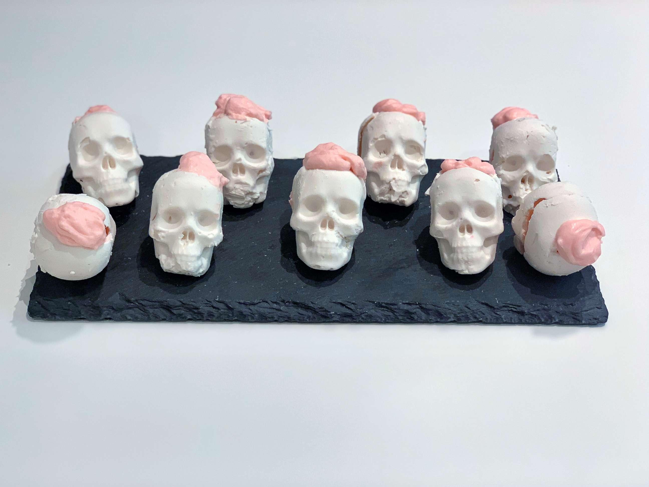 3D skull mold (B)  Chocolat-Chocolat Inc.