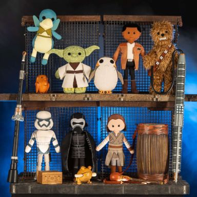 Star Wars Galaxy’s edge 2024 Rey plush Disneyland