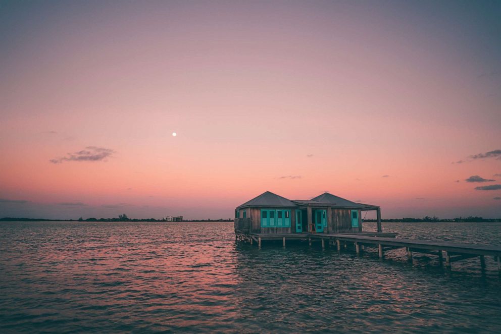 PHOTO: Casa Ventanas rooms Cayo Espanto Belize